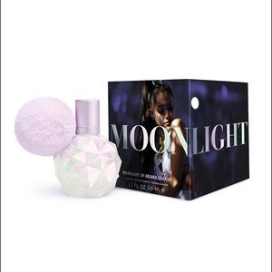 Ariana Grande Moonlight Fragrance